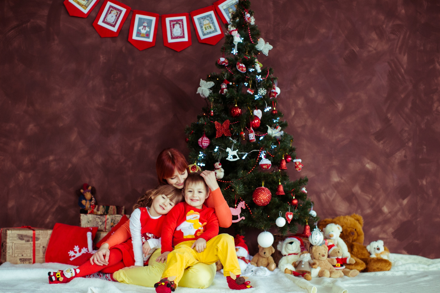 Read more about the article Transforming Magic: Kids Room Christmas Decor