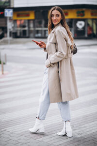 Read more about the article Stepping into Style: fashionable white boots outfit Ideas to Elevate Your Look